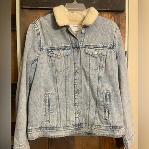 Old Navy Light Blue Denim Jacket with Cream Sherpa Lining
